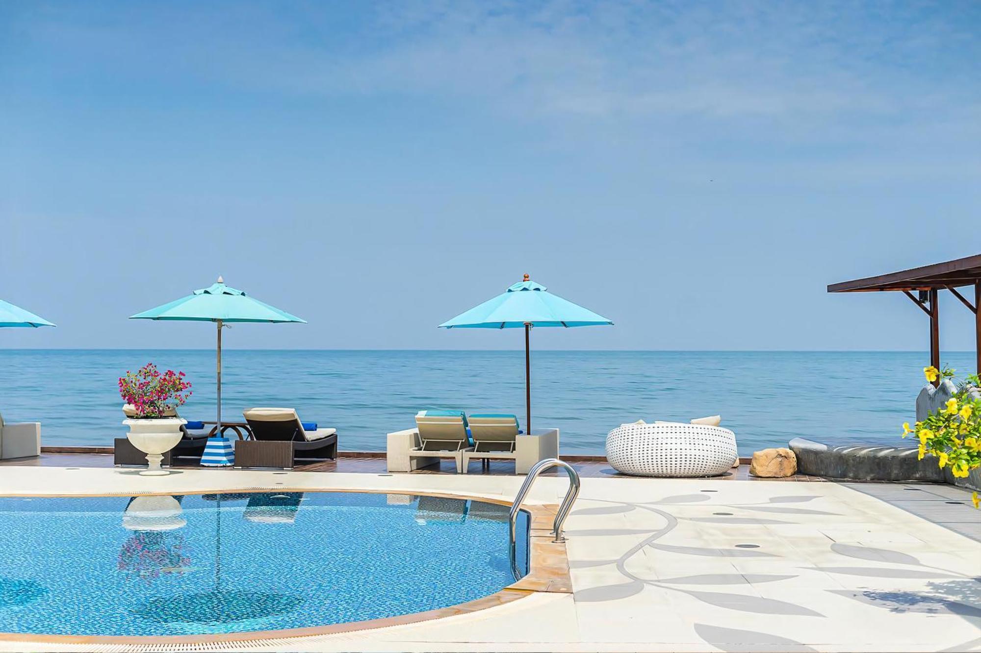 My - Floor, 104m2, Terrace, 8 Pools, 5 Min & Cicada